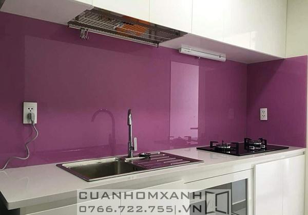 Kính sơn ốp bếp trang trí