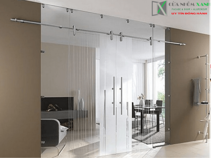 Cửa kính cường lực lùa treo
