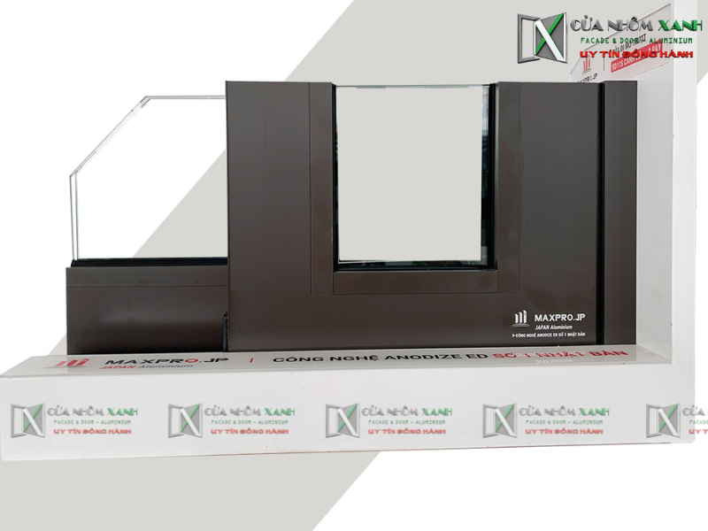 Cua Truot Nang Maxpro (2)