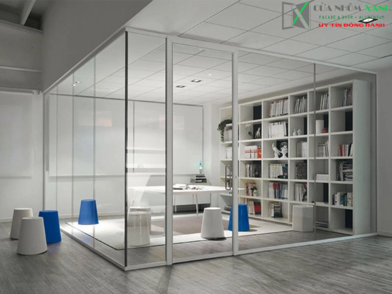 Vách kính cường lực